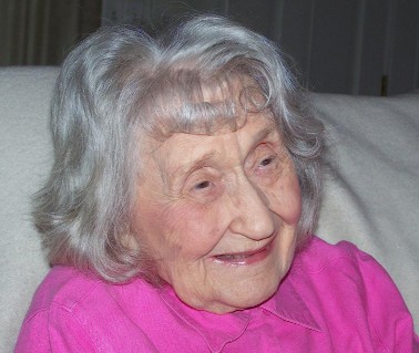 Lila Frances Broughton Foote
100 years old on
June 24, 2011.
Photo sent to Willard
Scott for Smuckers'
NBC-TV consideration.